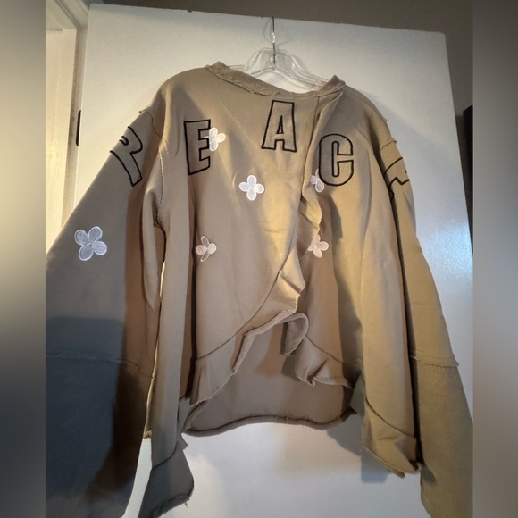 Brand New Pol Peace Sign Sweatshirt with Floral Accents - Picture 4 of 12